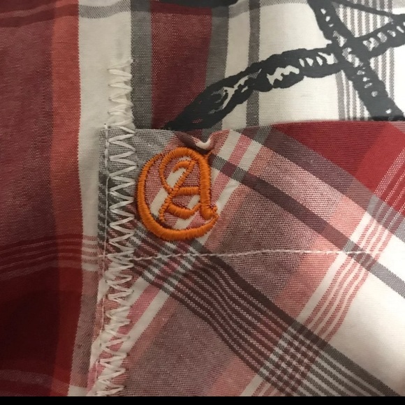 Men’s long sleeve button down - Picture 6 of 6